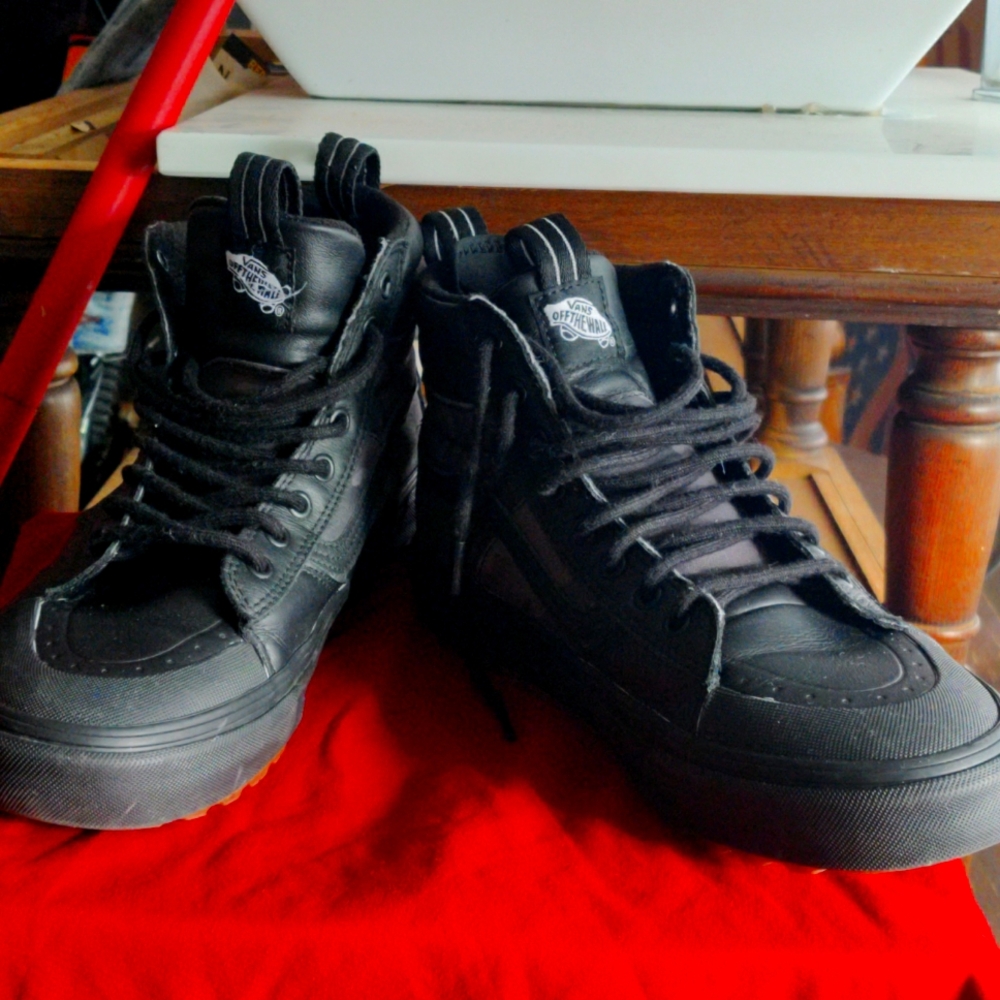 Vans grey camo (snow) boots